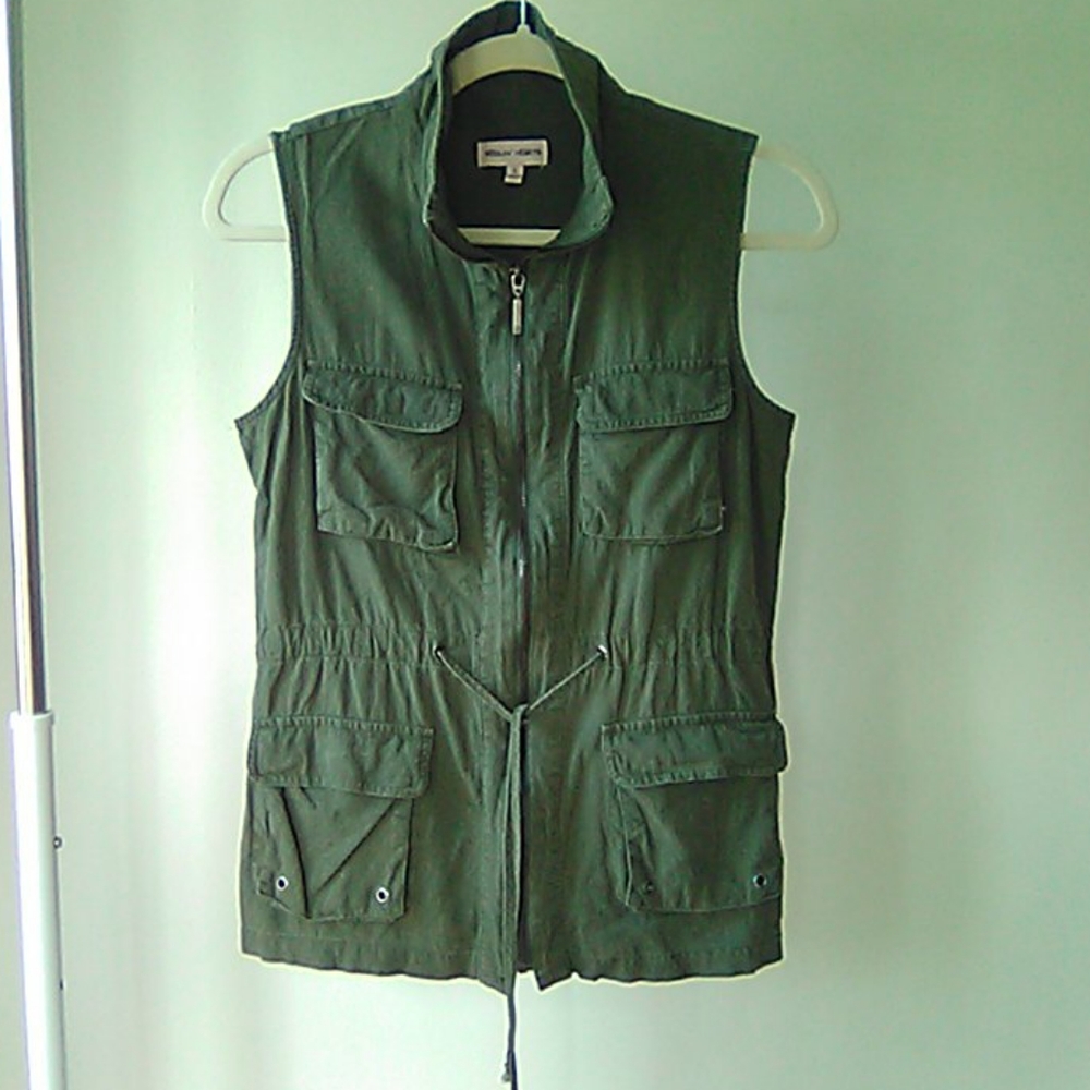 SEQUIN HEARTS Vest